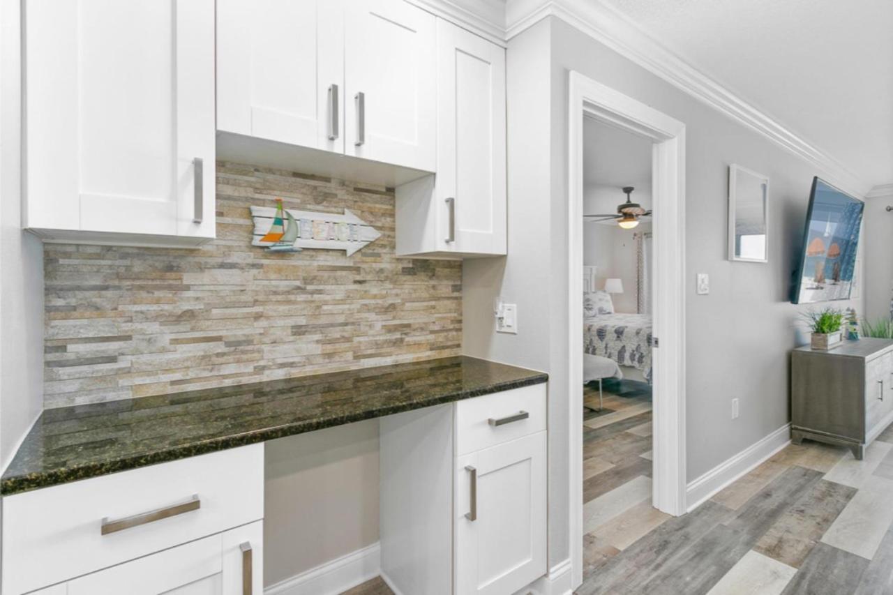 Gorgeous 3 Bedroom Condo In The Perfect Locationseaoats302 St. Pete Beach Eksteriør bilde
