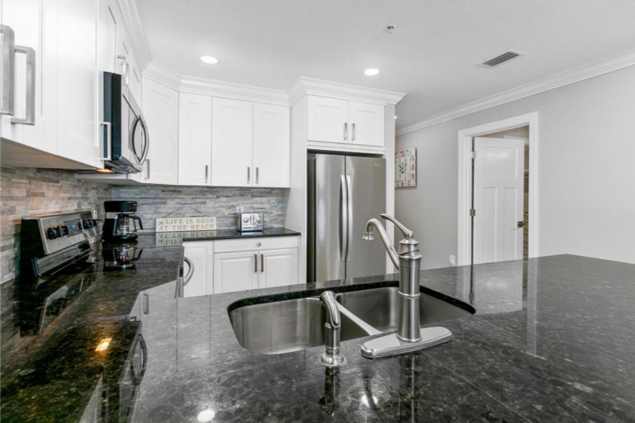 Gorgeous 3 Bedroom Condo In The Perfect Locationseaoats302 St. Pete Beach Eksteriør bilde